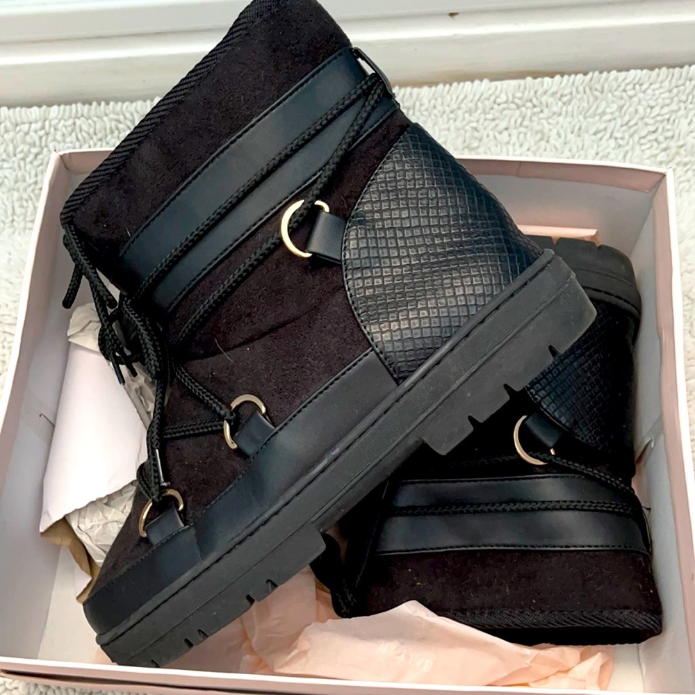 Moon boot